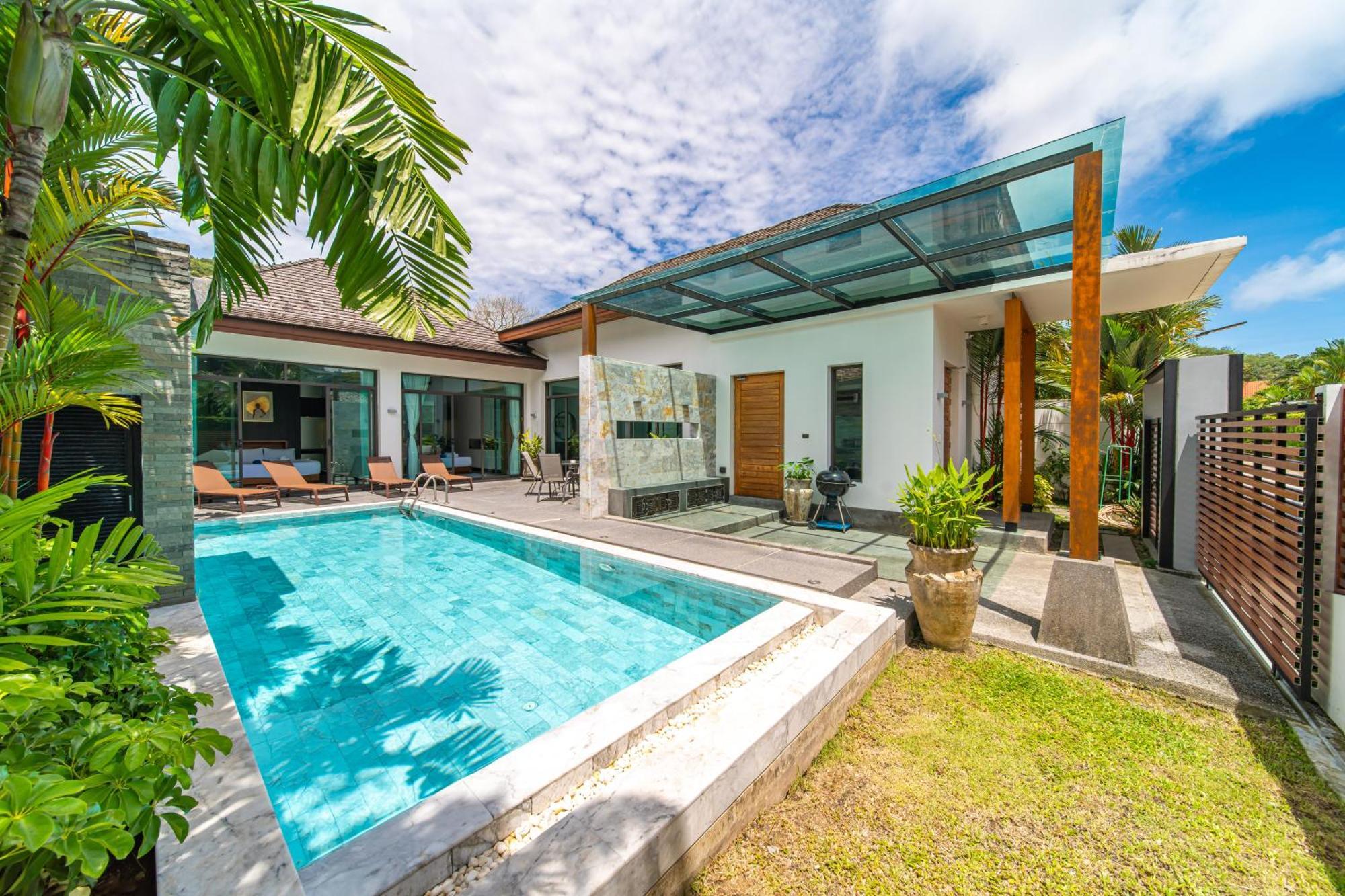 Kamala Private Swimming Pool Villa *